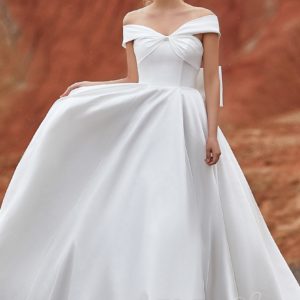 https://ttbridalboutique.com/wp-content/uploads/2022/06/LD5801_1-300x300.jpg